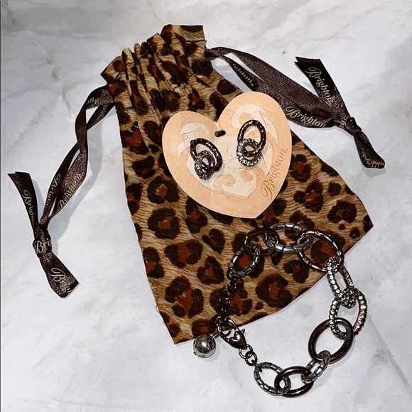 Brighton Accessories - NWT💥Brighton Pebble Pave Two tone Bracelet & Earrings Set! Gorgeous w/pouch! 😍